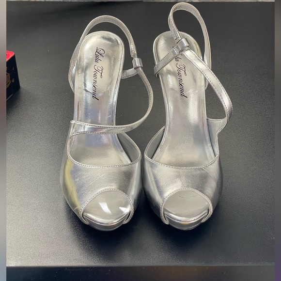 Silver slingbacks - Picture 13 of 13